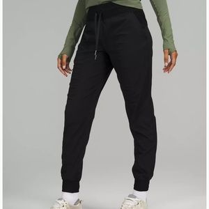 Lululemon Dance Studio Mid-Rise Jogger black size 6